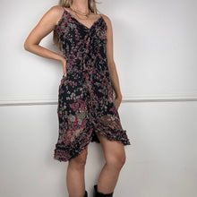 Load image into Gallery viewer, Black Floral Print Slip Midi Dress
