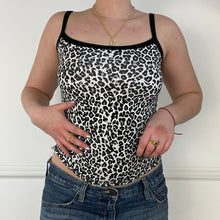 Load image into Gallery viewer, B&amp;W leopard print cami
