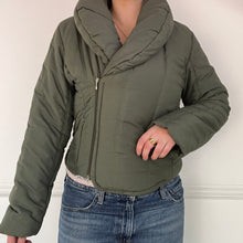 Load image into Gallery viewer, Green puffer coat
