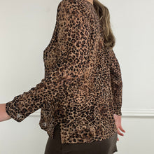 Load image into Gallery viewer, Leopard ruffle top

