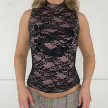 Load image into Gallery viewer, Black floral lace top
