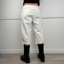 Load image into Gallery viewer, Nike white 3 quarter length trousers
