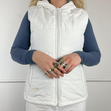 Load image into Gallery viewer, White gilet
