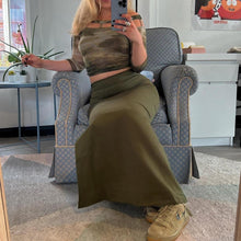 Load image into Gallery viewer, The Eve skirt in khaki

